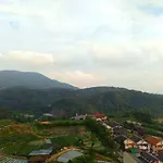 3 Rooms Apt @ Crown Imperial Court